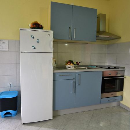 Apartmani Natasa Nino Jezera, Murter Oda fotoğraf