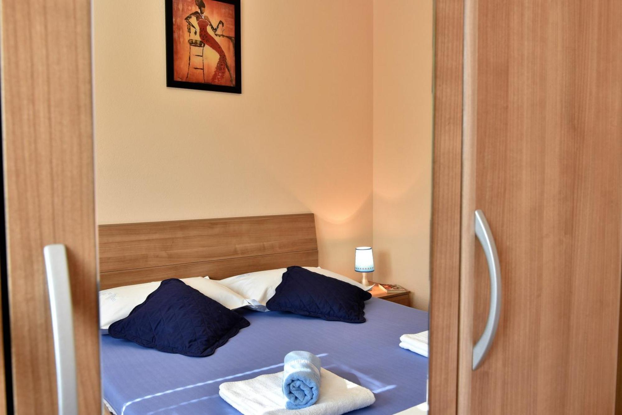 Apartmani Natasa Nino Jezera, Murter Oda fotoğraf