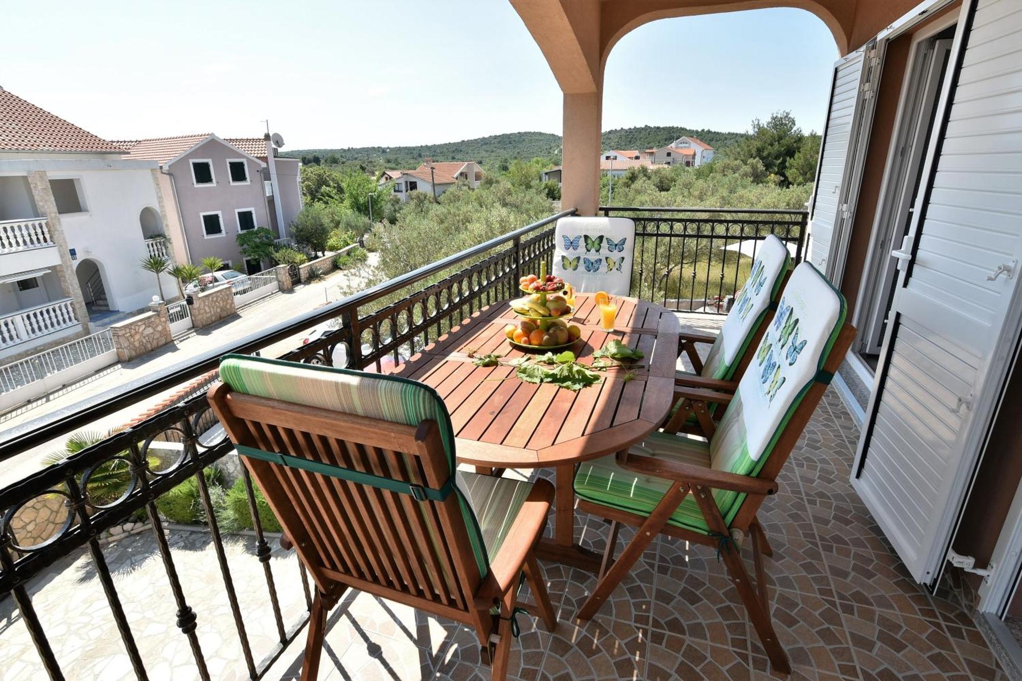 Apartmani Natasa Nino Jezera, Murter Oda fotoğraf