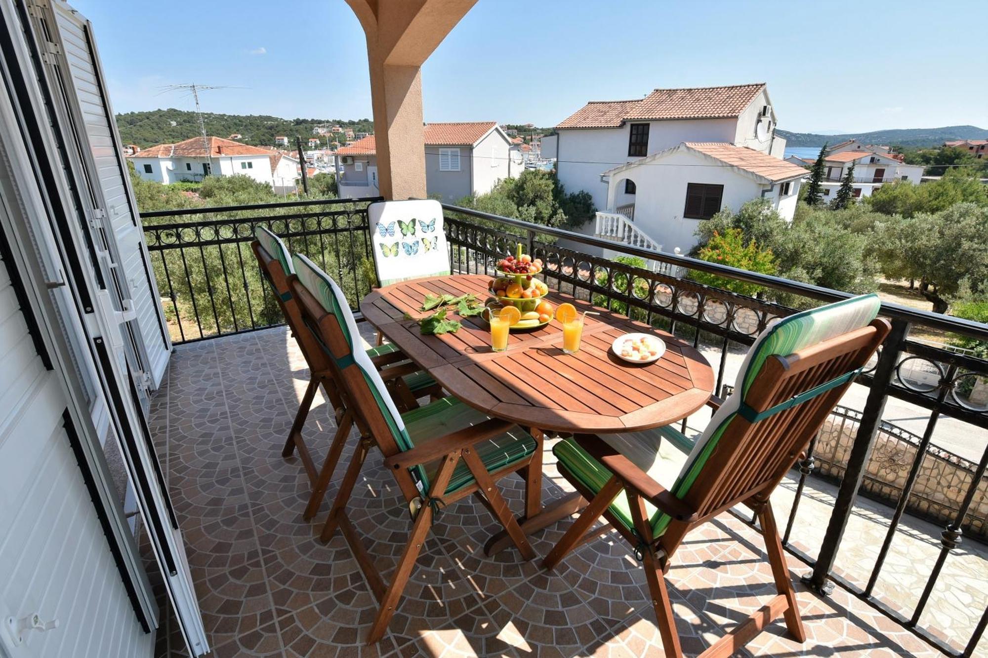Apartmani Natasa Nino Jezera, Murter Oda fotoğraf